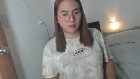 Snapshot of goldbella_ chatting on December 2024 10:34:01 AM bella online show from December 2024 10:34:01 AM