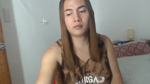 Snapshot of goldbella_ chatting on March 2025 10:59:02 AM bella online show from March 2025 10:59:02 AM