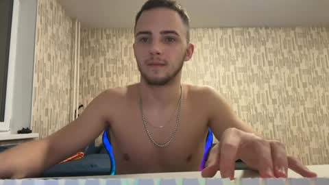 Golden boyyy21 online show from February 2025 04:46:01 PM