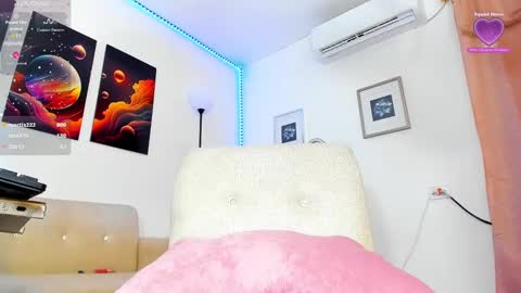 Snapshot of goldenhugecocktss chatting on December 2024 09:54:02 AM May smith online show from December 2024 09:54:02 AM