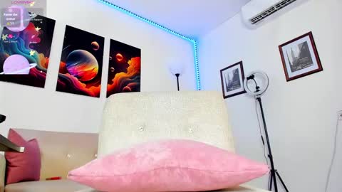 Snapshot of goldenhugecocktss chatting on December 2024 08:13:01 AM May smith online show from December 2024 08:13:01 AM