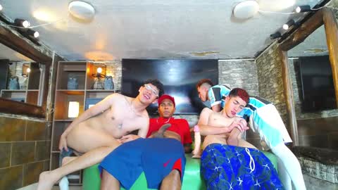 GOLDENJOI online show from January 2025 02:47:02 PM