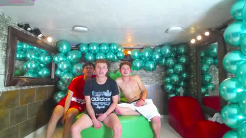 GOLDENJOI online show from January 2025 03:47:01 PM