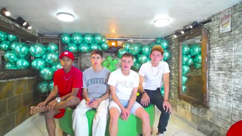 GOLDENJOI online show from February 2025 12:47:01 PM