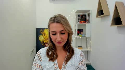 Olivia online show from January 2025 03:30:02 AM