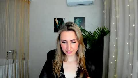 Olivia online show from March 2025 01:53:02 AM