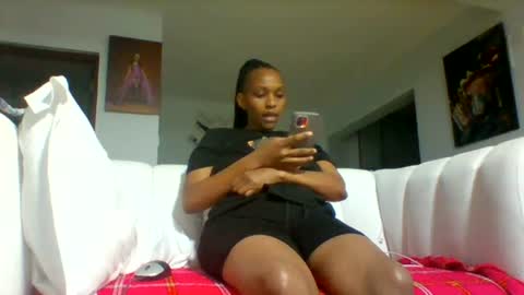 Snapshot of goldenmusexo chatting on June 2026 10:03:02 PM goldenmusexo online show from June 2026 10:03:02 PM