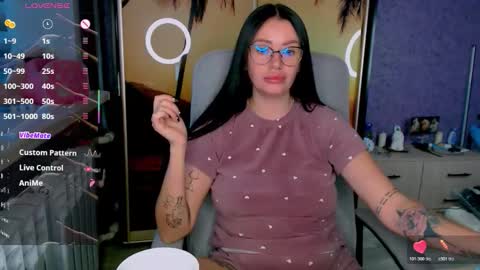 Polina online show from October 2025 04:57:01 AM