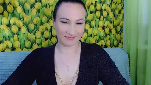 goldmoonn online show from April 2026 11:11:01 AM