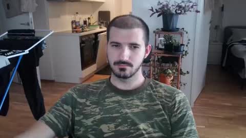 Snapshot of goldnic_10 chatting on October 2025 12:05:02 PM goldnic_10 online show from October 2025 12:05:02 PM