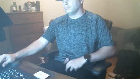 Snapshot of goleafzgo chatting on February 2025 08:06:01 AM goleafzgo online show from February 2025 08:06:01 AM