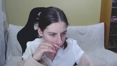 Snapshot of good__night chatting on March 2025 06:32:01 PM Elizabeth Effie online show from March 2025 06:32:01 PM