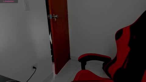 goodboy69i online show from November 2025 05:13:02 PM