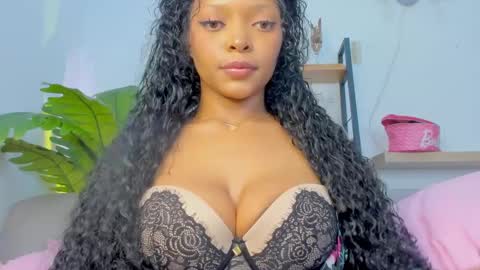 Dominique online show from February 2025 02:06:01 AM