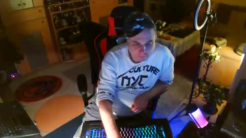 Snapshot of google5001 chatting on January 2026 02:14:02 AM google5001 online show from January 2026 02:14:02 AM