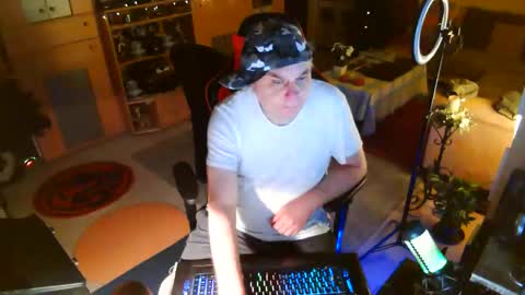 Snapshot of google5001 chatting on February 2026 02:54:01 AM google5001 online show from February 2026 02:54:01 AM