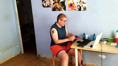 Snapshot of gorak32 chatting on April 2026 04:00:01 PM GoraK online show from April 2026 04:00:01 PM
