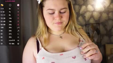 Sexy Mona 3 online show from October 2025 06:38:02 PM