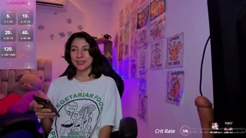 Snapshot of gorgeous_t chatting on February 2025 11:04:01 PM i am Jessi I love animals and drawing I hope to get along with everyone. XOXO online show from February 2025 11:04:01 PM