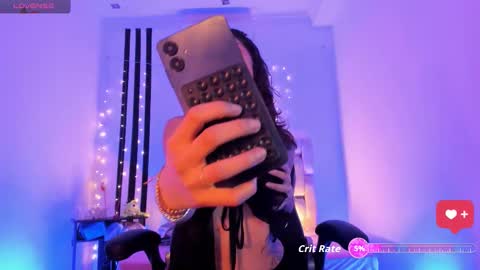 Snapshot of gorgeous_t chatting on January 2026 08:07:01 PM i am Jessi I love animals and drawing I hope to get along with everyone. XOXO online show from January 2026 08:07:01 PM