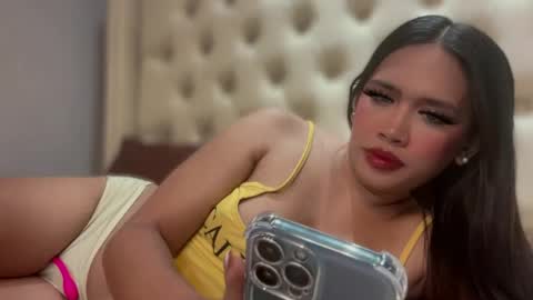 Bella online show from March 2026 10:58:01 PM