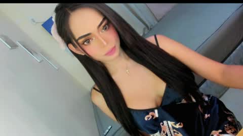 Snapshot of gorgeoustransgirl chatting on April 2026 09:50:01 AM Emmy online show from April 2026 09:50:01 AM