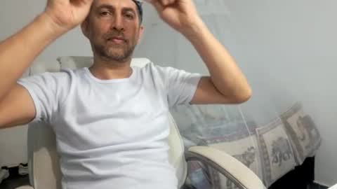 Snapshot of goten7 chatting on February 2026 11:58:02 PM Andres online show from February 2026 11:58:02 PM