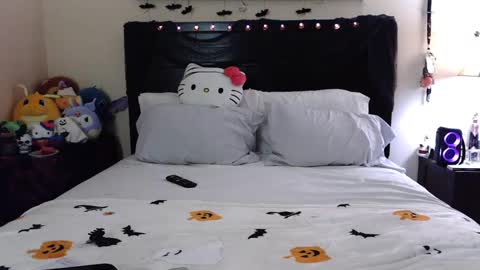 gothbaby305 online show from October 2025 12:41:02 AM