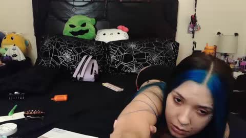 gothbaby305 online show from October 2025 10:34:02 PM