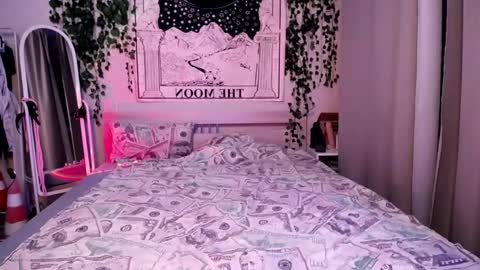    online show from February 2025 12:19:02 AM