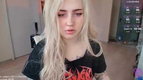 traumfrau Kira angel face devil eyes I SELL A LOT VIDEO IN GALLERY online show from March 2026 10:45:02 AM