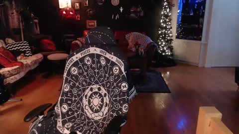 Hezra online show from January 2025 08:45:01 PM