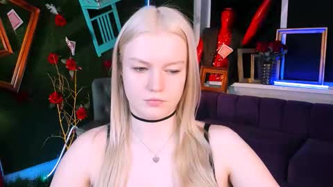 Grace Glamour online show from November 2025 05:17:02 AM