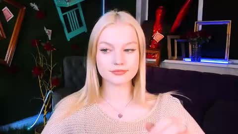 Grace Glamour online show from November 2025 01:34:01 PM