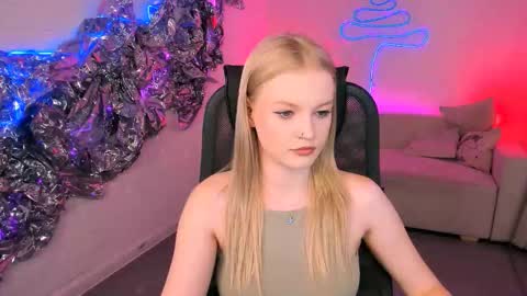 Grace Glamour online show from December 2025 01:05:02 PM