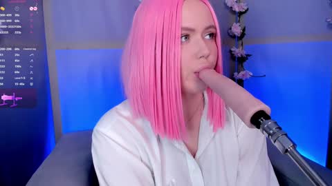 Snapshot of graceholly chatting on January 2025 06:45:02 AM Hi call me Leia make me scream from 111155222333666999 online show from January 2025 06:45:02 AM