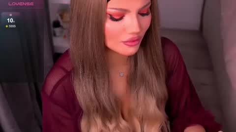 Grace online show from September 2025 01:27:01 PM