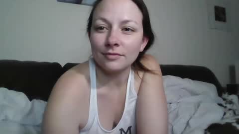 Snapshot of gracielush chatting on February 2025 01:35:01 AM Goddess Grace online show from February 2025 01:35:01 AM