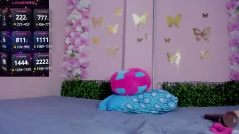 Mi Name is violeta  online show from May 2026 05:09:01 PM