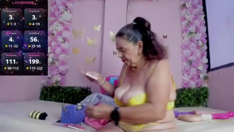 Mi Name is violeta  online show from May 2026 12:37:02 PM