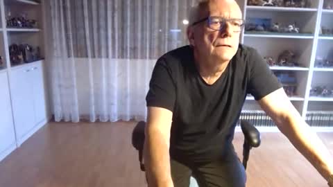 grandpach online show from October 2025 12:02:02 PM