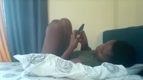 Snapshot of grannylover_ chatting on February 2025 07:15:02 AM grannylover_ online show from February 2025 07:15:02 AM