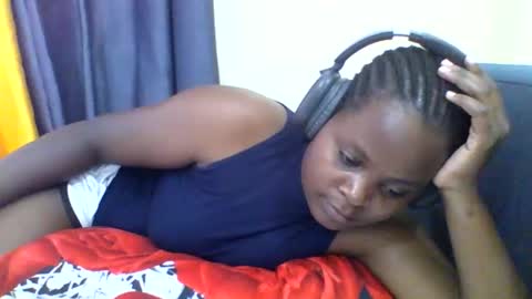 Snapshot of grannylover_ chatting on October 2025 07:53:02 AM grannylover_ online show from October 2025 07:53:02 AM