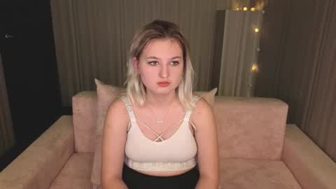 grase_neon online show from February 2026 08:13:01 AM