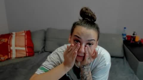 Anna online show from February 2026 04:11:01 AM