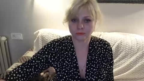 Snapshot of gray_swann chatting on March 2025 08:16:01 PM Ray online show from March 2025 08:16:01 PM