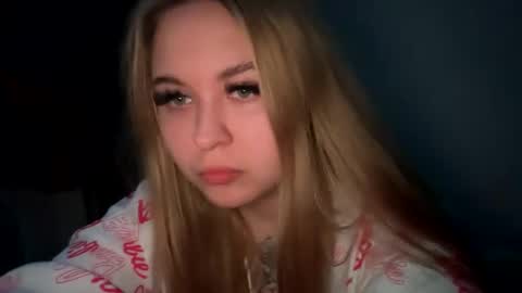 Lina 3 online show from February 2025 09:41:02 PM