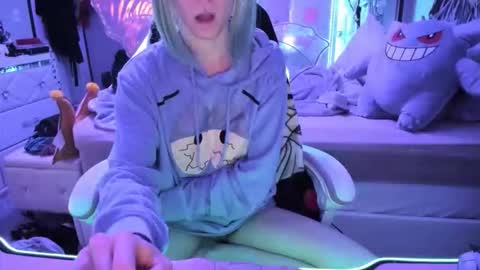 GreenEyedLovexo online show from November 2025 02:27:01 PM