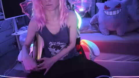 GreenEyedLovexo online show from April 2026 02:00:02 PM