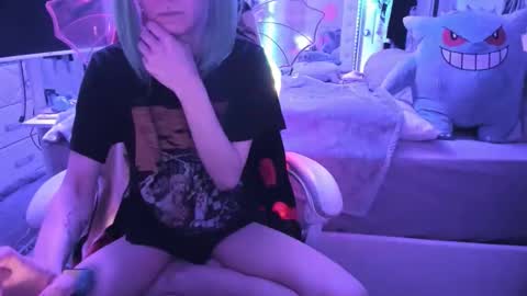 GreenEyedLovexo online show from May 2026 01:40:01 PM